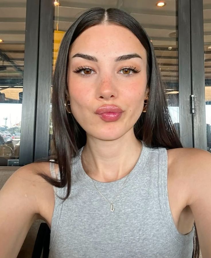 <strong>Amelia M</strong>